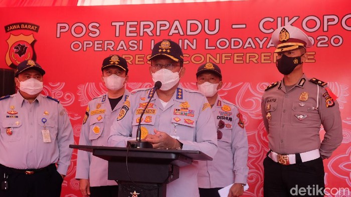 Budi Setiyadi, Dirjen Perhubungan Darat saat ditemui di Pos Terpadu, Cikopo, Purwakarta