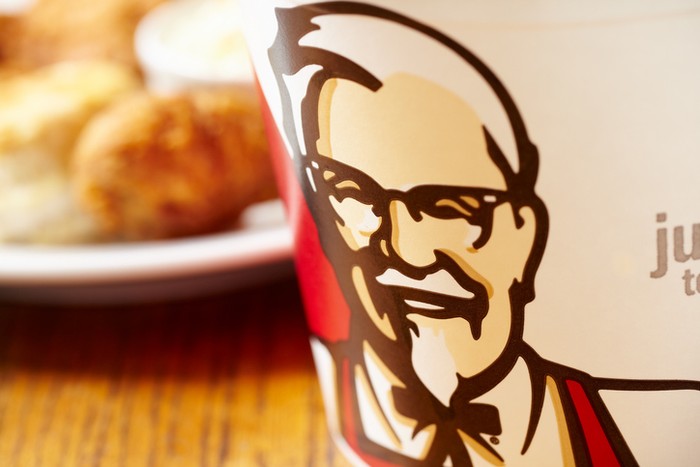Colonel Sanders KFC Kini Tampil Lebih Langsing dan Seksi Colonel Sanders KFC Kini Tampil Lebih Langsing dan Seksi