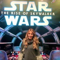 Setelah Hugh Hufener meninggal, Crystal sempat menghilang dari media sosial. Dia bahkan menutup akun Instagramnya sehingga publik tak mengetahui kesehariaan mantan model Playboy itu. Foto: Dok. Twitter/Facebook Crystal Hefner