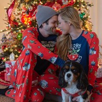 Setelah meninggalnya Hugh Hefner pada 2017, Crystal Harris akhirnya menemukan cinta baru. Di Twitter dan Facebooknya, model 34 tahun itu memperlihatkan foto kekasih barunya. Foto: Dok. Twitter/Facebook Crystal Hefner