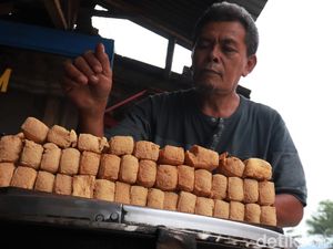 Curhat Pedagang Tahu di Cileunyi Terdampak Kenaikan Harga Kedelai