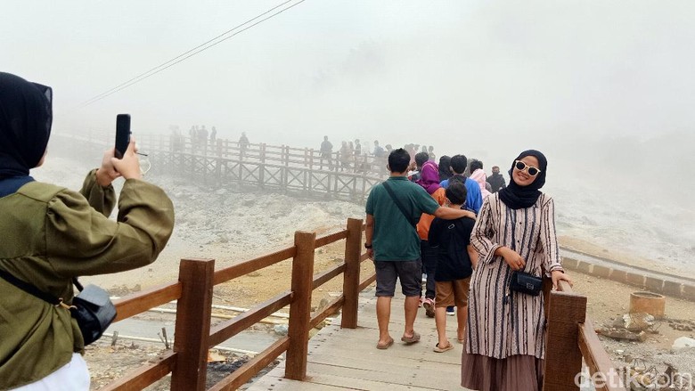 Kawah Sikidang Kawah Sikidang