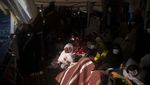 Momen Penyelamatan Migran yang Terombang-ambing di Laut Mediterania