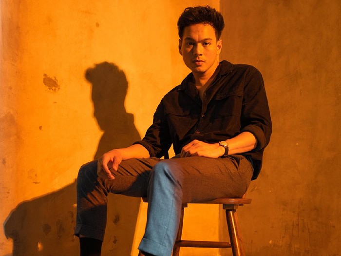 Rendy Pandugo kembali dengan lagu Mr. Sun.