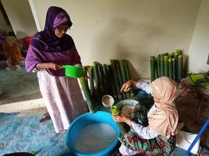 Mengenal Tradisi Malamang dan 4 Jenis Lemang di Minangkabau