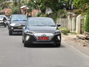 Komitmen Pemerintah Gunakan Ribuan Mobil Listrik