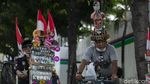 Warga Jakarta Ramai-ramai Bersepeda di Minggu Pertama 2021