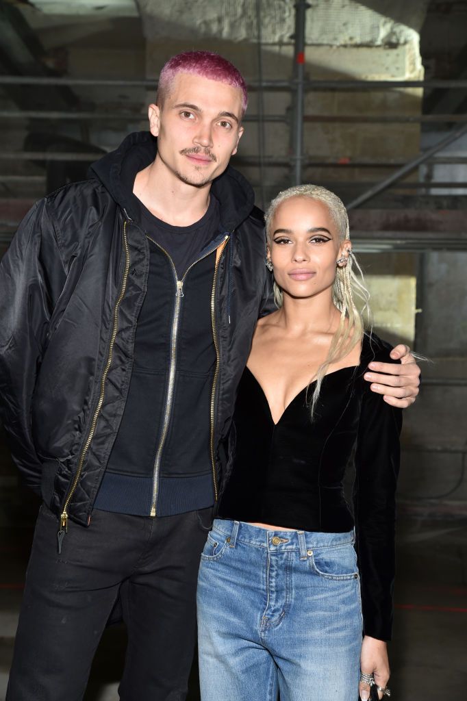 Zoe Kravitz dan Karl Glusman PARIS, FRANCE - NOVEMBER 08: Karl Glusman and Zoe Kravitz attend