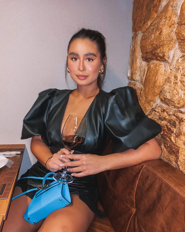 Beginilah potret glamour Beatriz sebelum kecelakaan tersebut terjadi. Pemilik followers Instagram 78 ribu itu sering memperlihatkan gaya hidup mewahnya, serta memberikan tips kecantikan.  Foto: Instagram