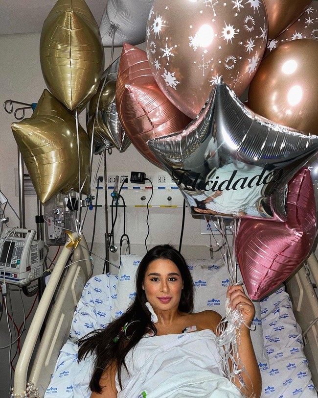 Kecelakaan serius tersebut membuat Beatriz hampir tewas. Dia mengatakan bahwa saat itu dia tetap sadar, namun ingin muntah, dan kakinya tidak bisa digerakkan.  Foto: Instagram