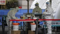 Badan Pengendalian dan Pencegahan Penyakit Korea (KDCA) melaporkan bahwa negara itu mencatat 1.020 kasus virus Corona baru pada Minggu (3/1) tengah malam waktu setempat, sehingga total menjadi 64.264 kasus infeksi, dengan 981 kematian.
