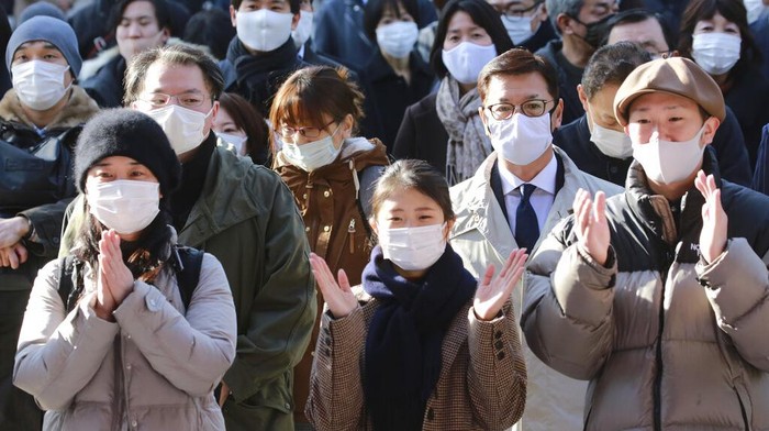 Dilansir Reuters, Senin (4/1/2021) Jepang mencatat rekor 4.520 kasus baru Corona pada 31 Desember dalam gelombang baru infeksi.