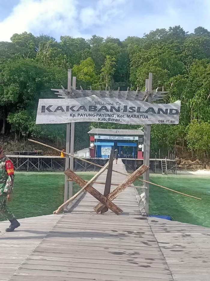 Danau Kakaban Tutup