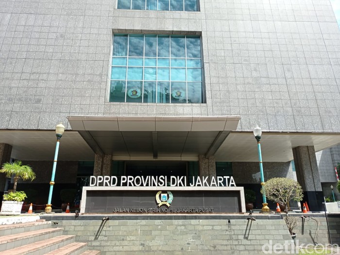 Ilustrasi Gedung DPRD DKI Jakarta di Jl Kebon Sirih