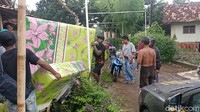 Dari kasus ini polisi mengamankan lima kasur dan satu unit pikap bernomor polisi G 1776 QZ yang digunakan untuk mengangkut kasur tersebut. Para pelaku hingga saat ini masih dalam pemeriksaan intensif kepolisian.