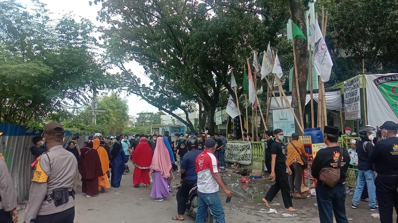 Jemaah pengajian UAS di Medan mulai membubarkan diri (dok. detikcom)