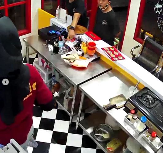 Kasih Restoran Dihipnotis Pria yang Nyamar Jadi Ojol