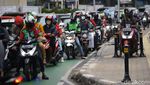 Ketika Hak Pejalan Kaki Ditikung Pemotor Nakal