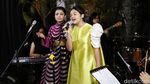 Senyum Bangga Mayangsari Lihat Penampilan Khirani Trihatmodjo