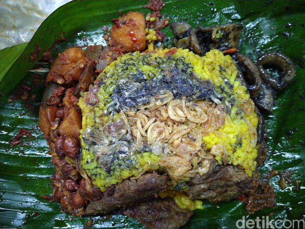 Nengcook : Puas Makan Nasi Bungkus Kekinian dengan Belasan Lauk