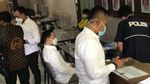 Momen Nobu Tiba di Polda, Jalani Pemeriksaan Kesehatan