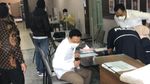 Momen Nobu Tiba di Polda, Jalani Pemeriksaan Kesehatan