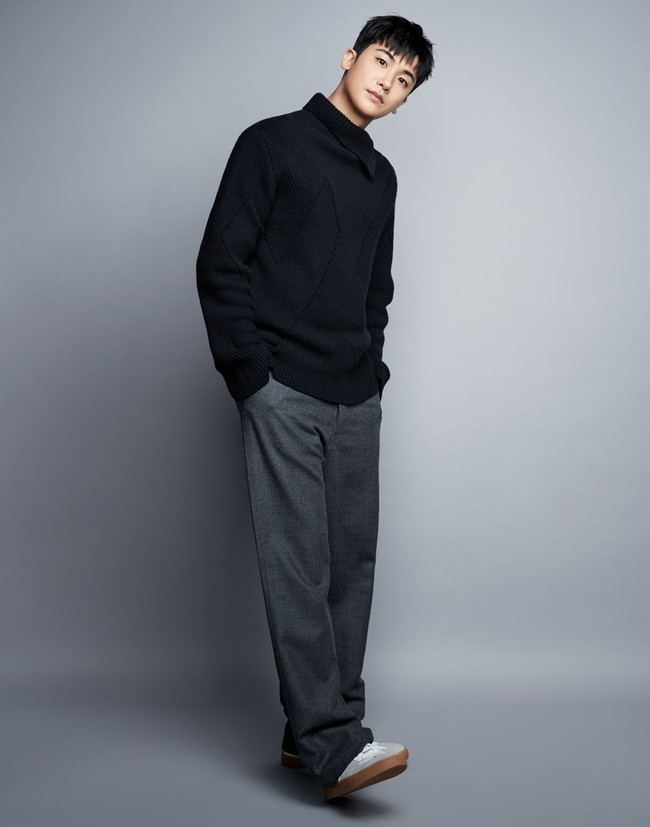 Sebelum Park Hyung Sik, ada Kim Soo Hyun yang dinobatkan sebagai aktor termahal di Korea Selatan pada tahun 2021. Kim Soo Hyun mendapatkan bayaran yang sama seperti Park Hyung Sik saat membintangi drama Korea One Ordinary Day. Foto: (Dok. ist)