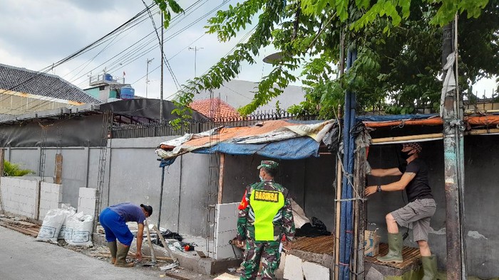 Pembangunan Pos 3 Pilar di Petamburan Terhenti Sementara