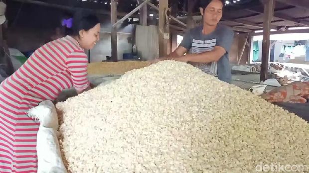 Perajin Tempe dan Tahu Pasuruan