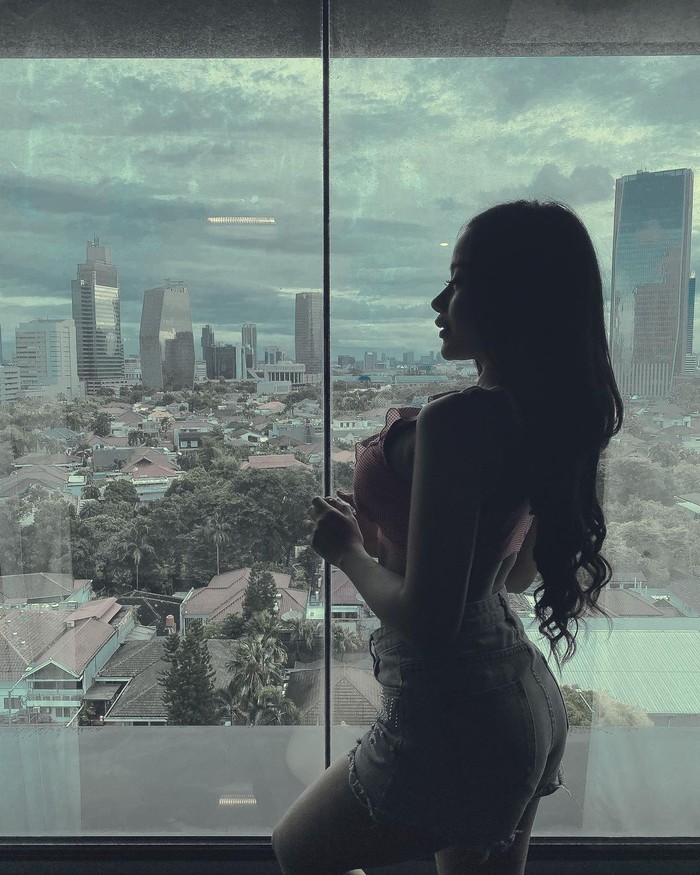 Potret Rere Melinda, DJ Seksi yang Dibuat Kecewa Penyanyi A Gegara Ukuran Pengakuan mengejutkan kali ini datang dari Rere Melinda. DJ seksi itu mengaku kecewa dengan penyanyi berinisial A gegara ukuran.