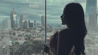 Rere Melinda ditanya di YouTube soal ukuran alat vital terkecil. (Foto: dok. Instagram @reremelinda69)  