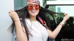 Sania Muncul Lagi, ke Mana Saja?