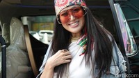 Namun kini bisnisnya itu telah gulung tikar dan ia pun berencana untuk tampil di konser virtual bersama beberapa penyanyi lainnya. Pool/Noel/detikFoto