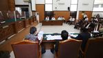 Suasana Sidang Perdana Praperadilan Habib Rizieq