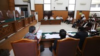 Sidang perdana praperadilan Habib Rizieq digelar di ruang utama Pengadilan Negeri (PN) Jakarta Selatan, Jl Ampera Raya Jakarta Selatan, Senin (4/1/2021). Sidang dimulai sekitar pukul 10.10 WIB.
