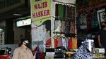 Suasana Pasar Tanah Abang Saat PSBB Transisi Diperpanjang