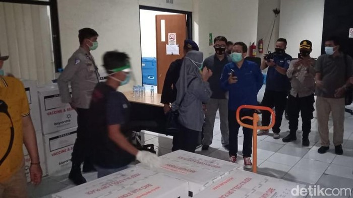 Vaksin untuk tenaga kesehatan di Banten sudah tiba