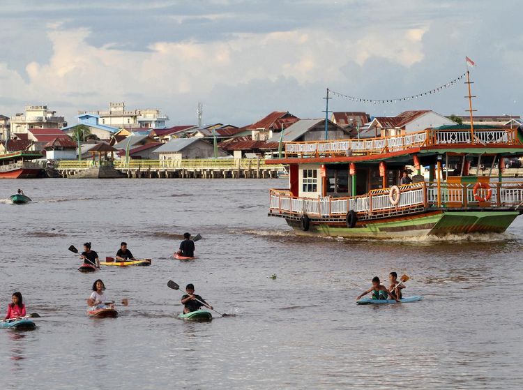Serunya Berwisata di Sungai Kapuas