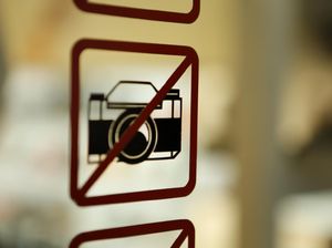 Main-main dengan Foto Pasien, Para Petugas Medis Ini Tuai Kecaman