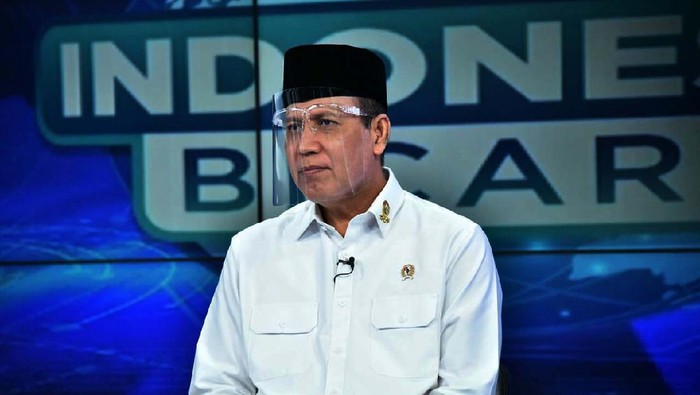 Kepala BNPT Komjen Pol. Dr. Boy Rafli Amar, M.H meminta warga meningkatkan kewaspadaan akan bahaya terprisme. Hal itu disampaikan dalam talkshow di Jakarta.