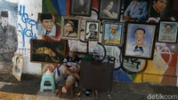 Pesanan lukisan maupun karikatur mulai datang.