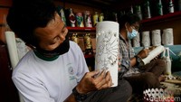 Selama 6 bulan terakhir, sudah lebih dari 100 unit lampu hias terjual.