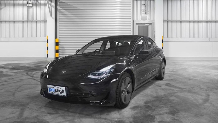 mobil listrik Tesla Model 3 Facelift