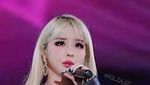 Park Bom Sukses Diet, Lihat Momennya Ngopi hingga Makan Cake