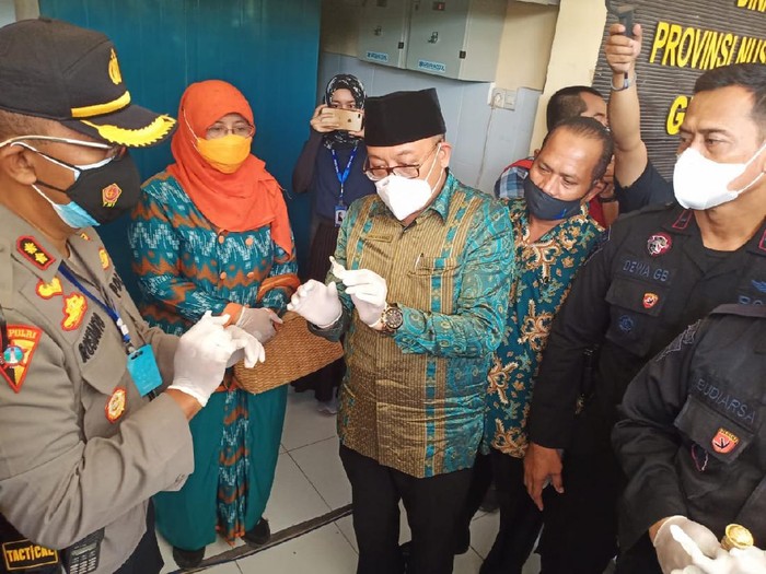 Pemprov NTB menerima 28.760 dosis vaksin COVID-19 untuk 25 ribu tenaga kesehatan (dok Istimewa)