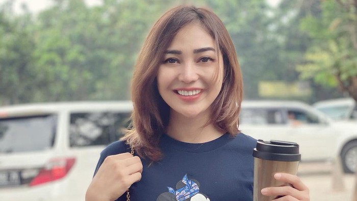 Potret Penyanyi Dangdut Chacha Sherly Chacha Sherly meninggal dunia dalam kecelakaan beruntun di Semarang.