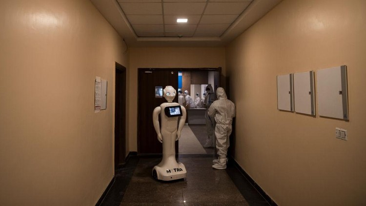 NEW DELHI, INDIA - DECEMBER 05: A robot used to assist Covid-19 patients is seen in an elevator on December 5, 2020 in New Delhi, India. The 