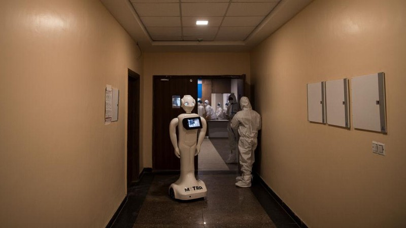 NEW DELHI, INDIA - DECEMBER 05: A robot used to assist Covid-19 patients is seen in an elevator on December 5, 2020 in New Delhi, India. The 
