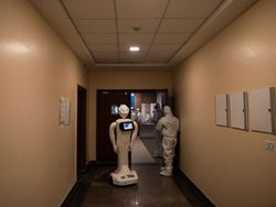 Robot ini Bantu Tangani Pasien Corona di India