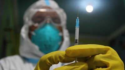 Ingat! Usai Disuntik Vaksin Corona, Jangan Langsung Pulang